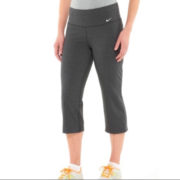 Nike Dri-Fit Heather Gray Capri Pants Sz Small - Picture 1 of 12